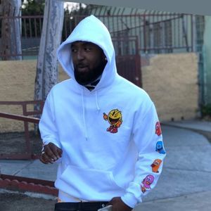 Meet your Posher, Dee-dee